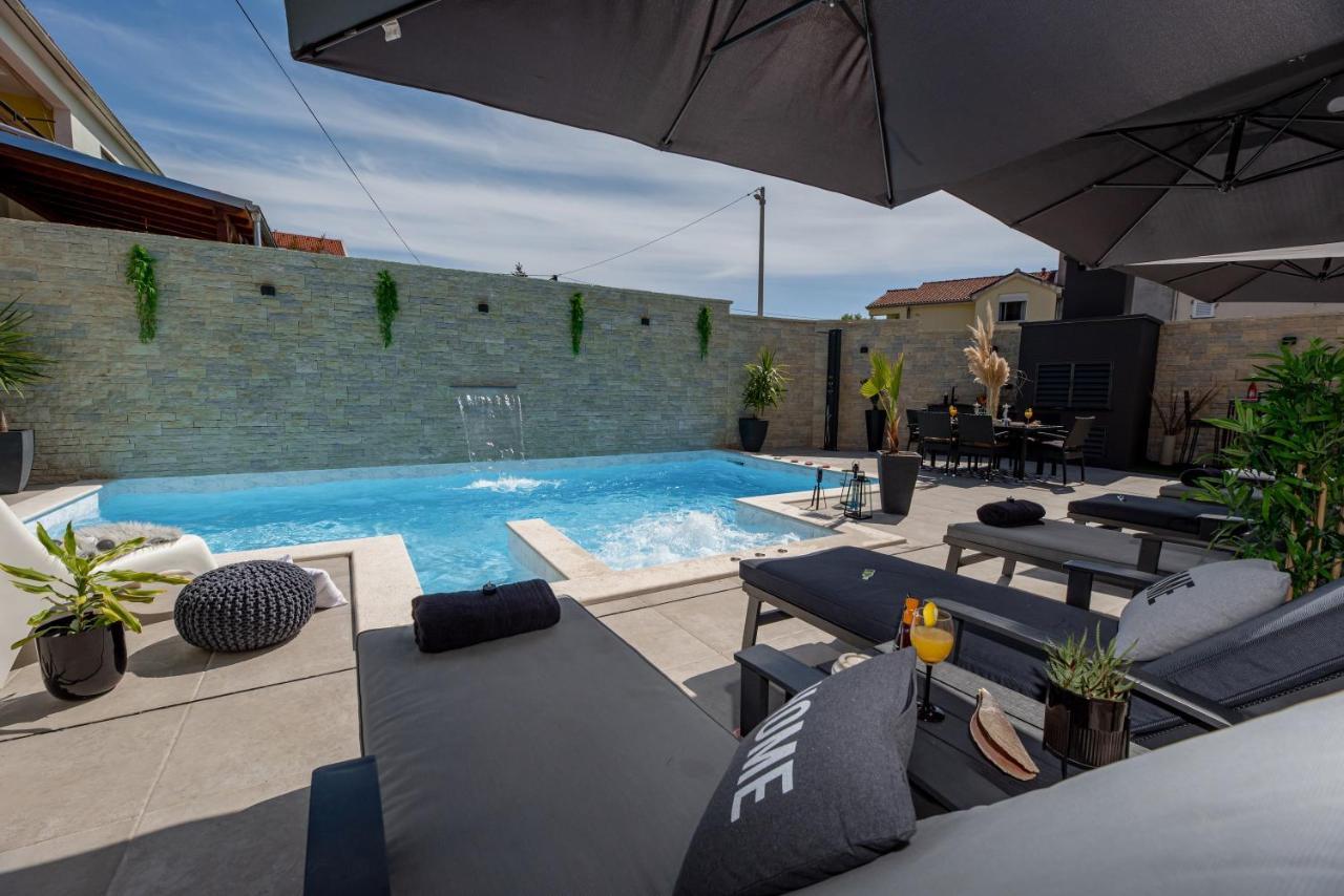 Ferienwohnung Tyra Delux Zadar Exterior foto