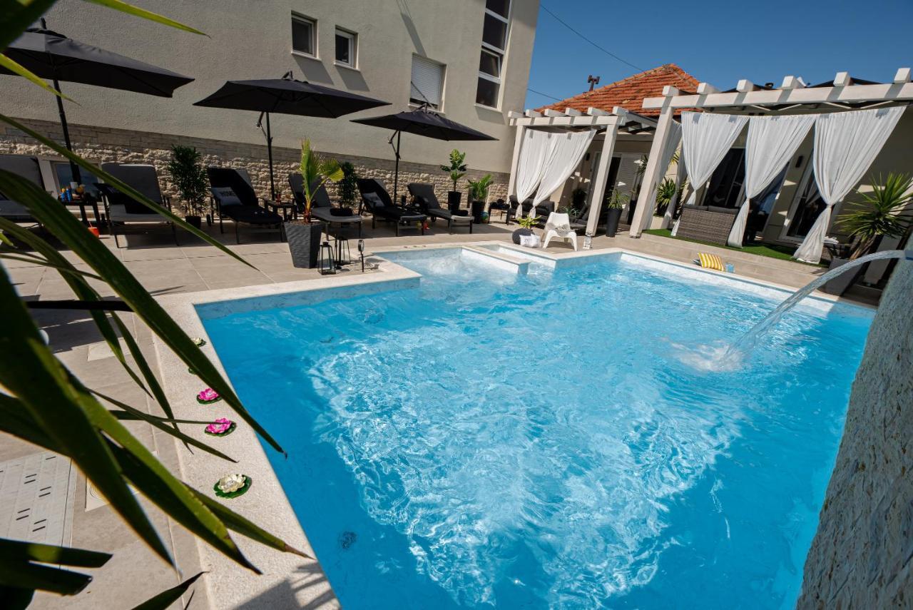 Ferienwohnung Tyra Delux Zadar Exterior foto