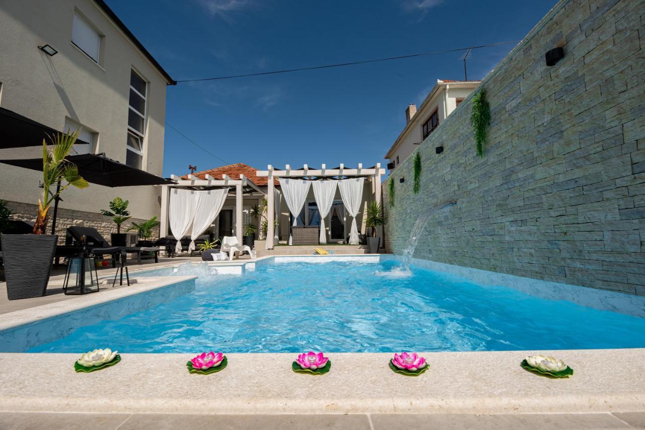 Ferienwohnung Tyra Delux Zadar Exterior foto