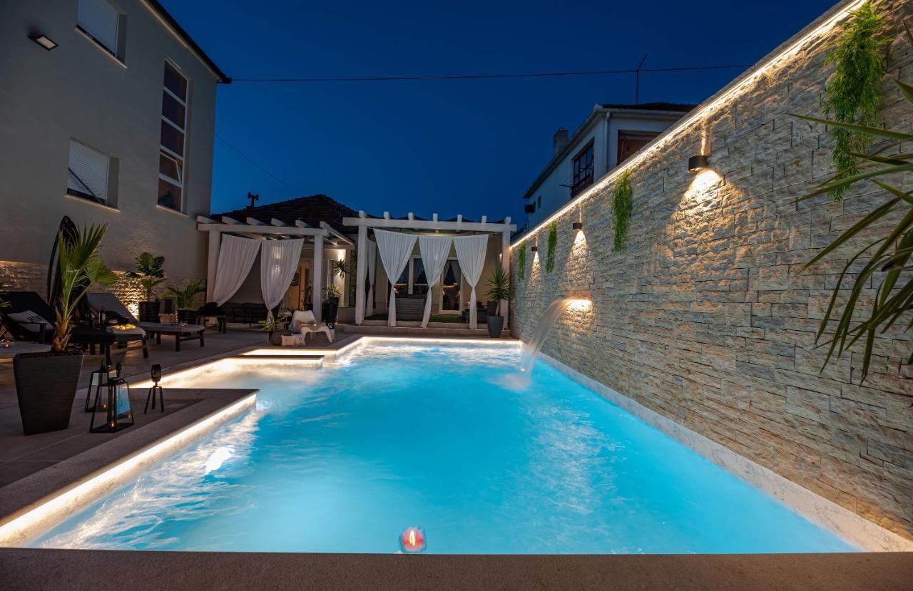 Ferienwohnung Tyra Delux Zadar Exterior foto